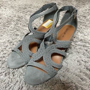 INDIGO | NWT❗️Women’s Heeled Sandal
